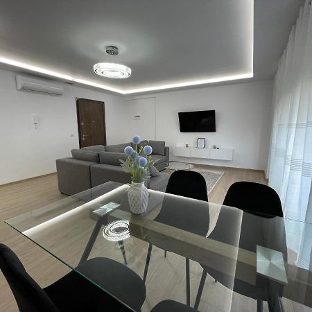 Apartmán New Bazaar 2022 Tirana Exteriér fotografie