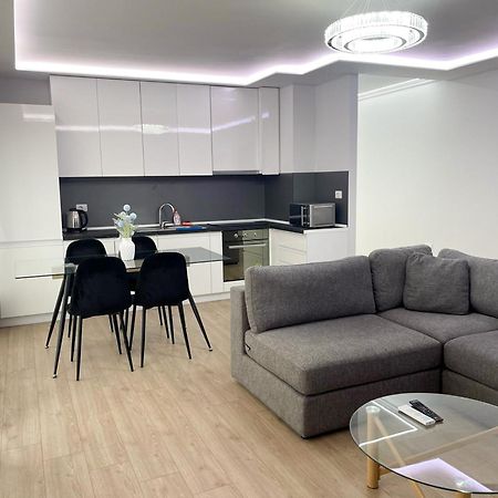 Apartmán New Bazaar 2022 Tirana Exteriér fotografie